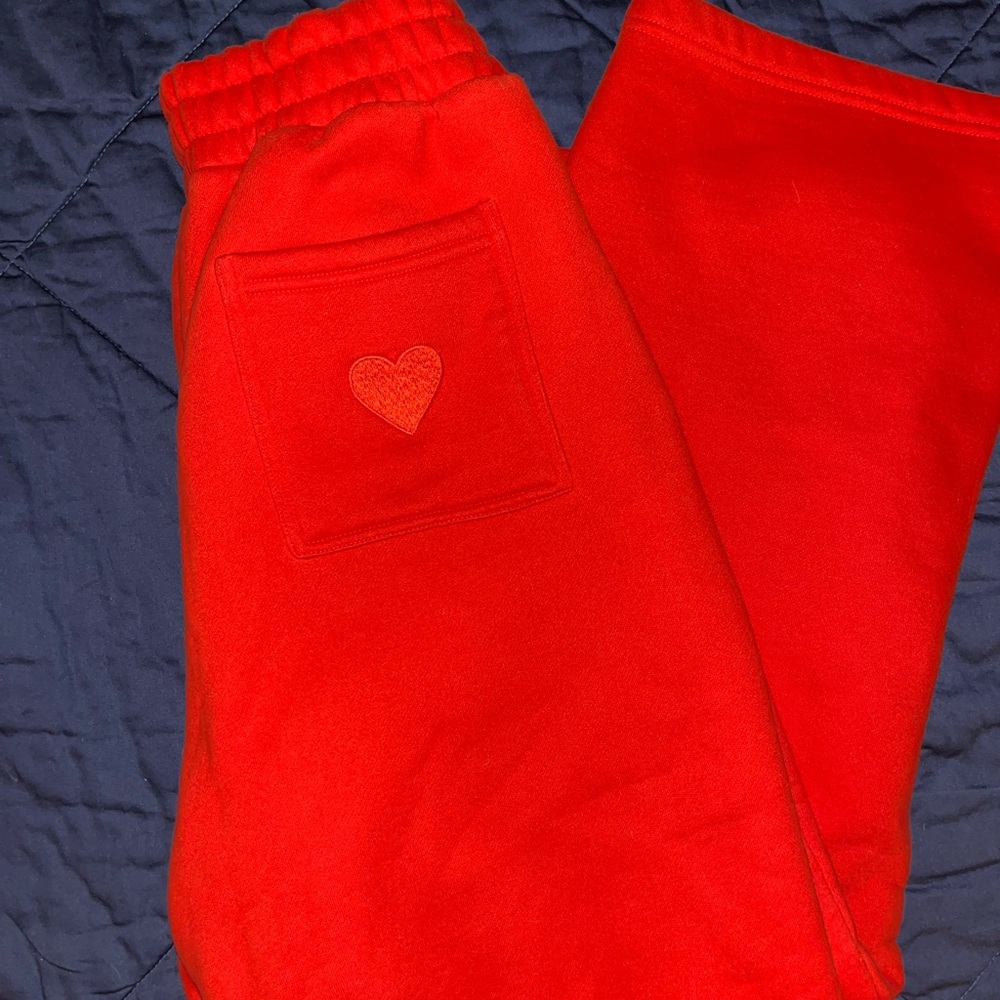 Comfrt Women’s Red Sweatpants & Joggers Set - Picture 4 of 7